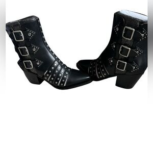 Coach leather studded boots 6.5 w